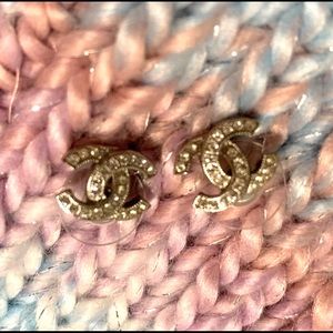CHANEL costume earrings